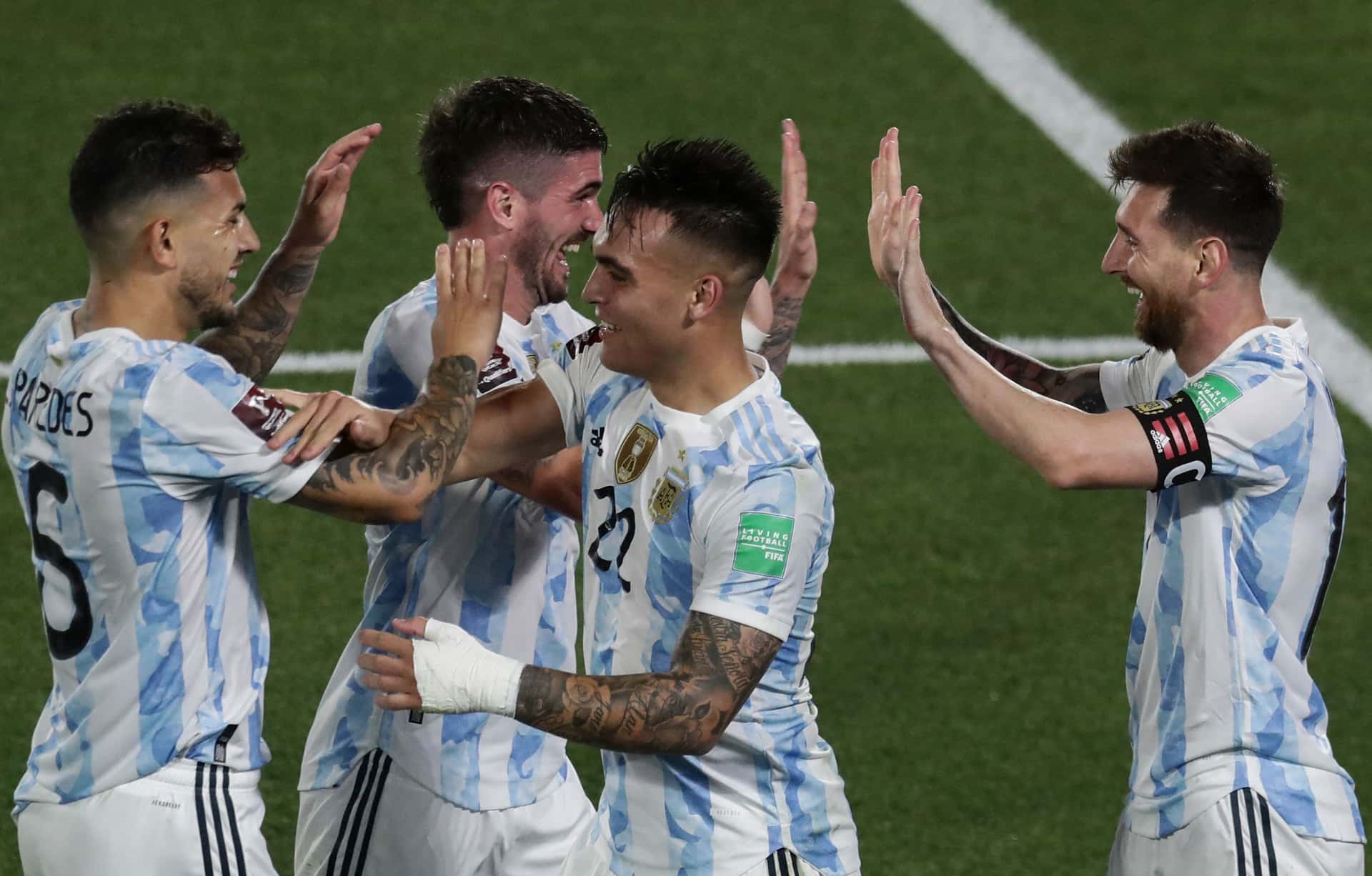 La Albiceleste goleó a Uruguay por 3-0 en el Monumental, por las Eliminatorias Sudamericanas.