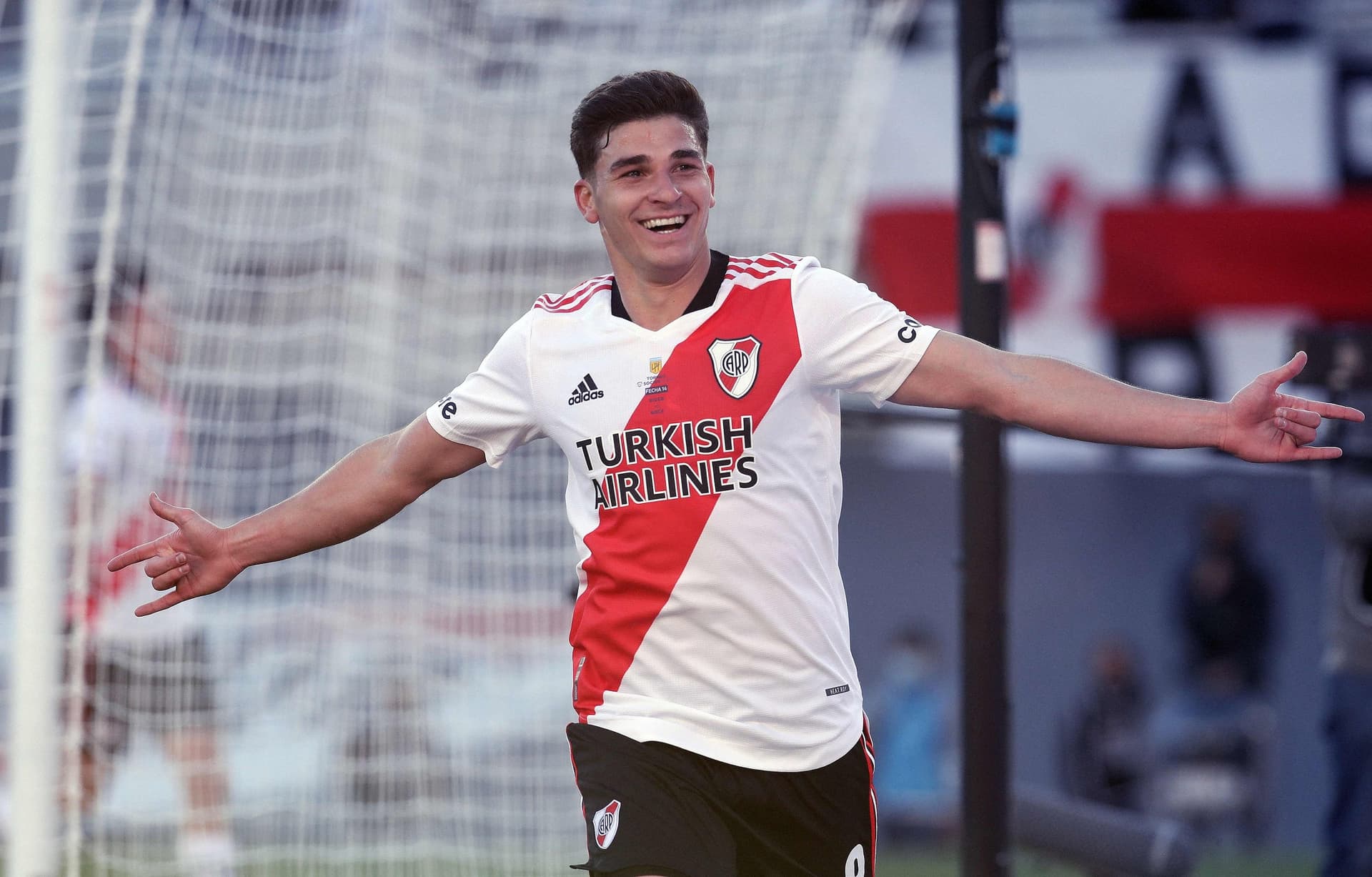 La Araña convirtió un doblete en la victoria por 2-1 en el Monumental, por la fecha 14 de la Liga Profesional.