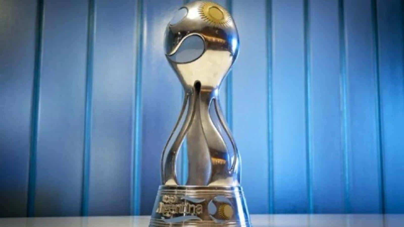 La Copa Argentina se volvió en los últimos años una de las competiciones más peleadas en todo el fútbol argentino, tanto los equipos de primera división como los del ascenso llegaron a competir de igual a igual en instancias decisivas ¿Cuál es el equipo con más títulos? Toda la información acá.