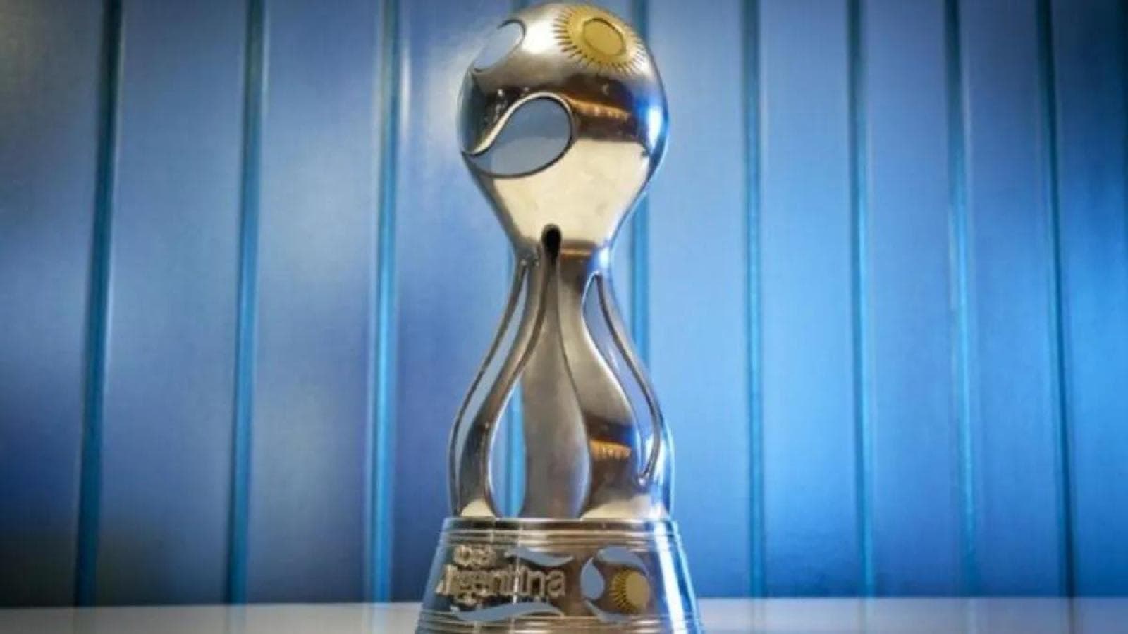 La Copa Argentina se volvió en los últimos años una de las competiciones más peleadas en todo el fútbol argentino, tanto los equipos de primera división como los del ascenso llegaron a competir de igual a igual en instancias decisivas ¿Cuál es el equipo con más títulos? Toda la información acá.