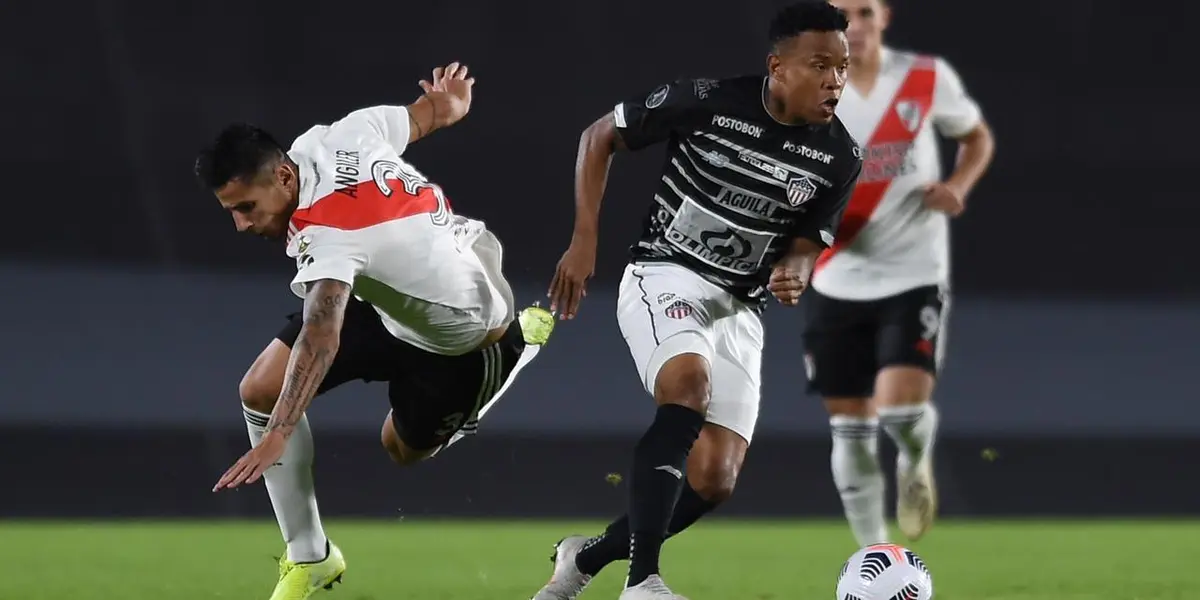 La Copa Libertadores 2021 tuvo sus particularidades coyunturales, muchas veces por los encuentros y los viajes de los planteles en cada partido. Sin embargo, la edición quedará en la historia por varios motivos. Uno de ellos, es el encuentro entre River Plate y Junior de Barranquilla.
Si querés saber más de la Copa Libertadores 2021, ¡sigue leyendo!