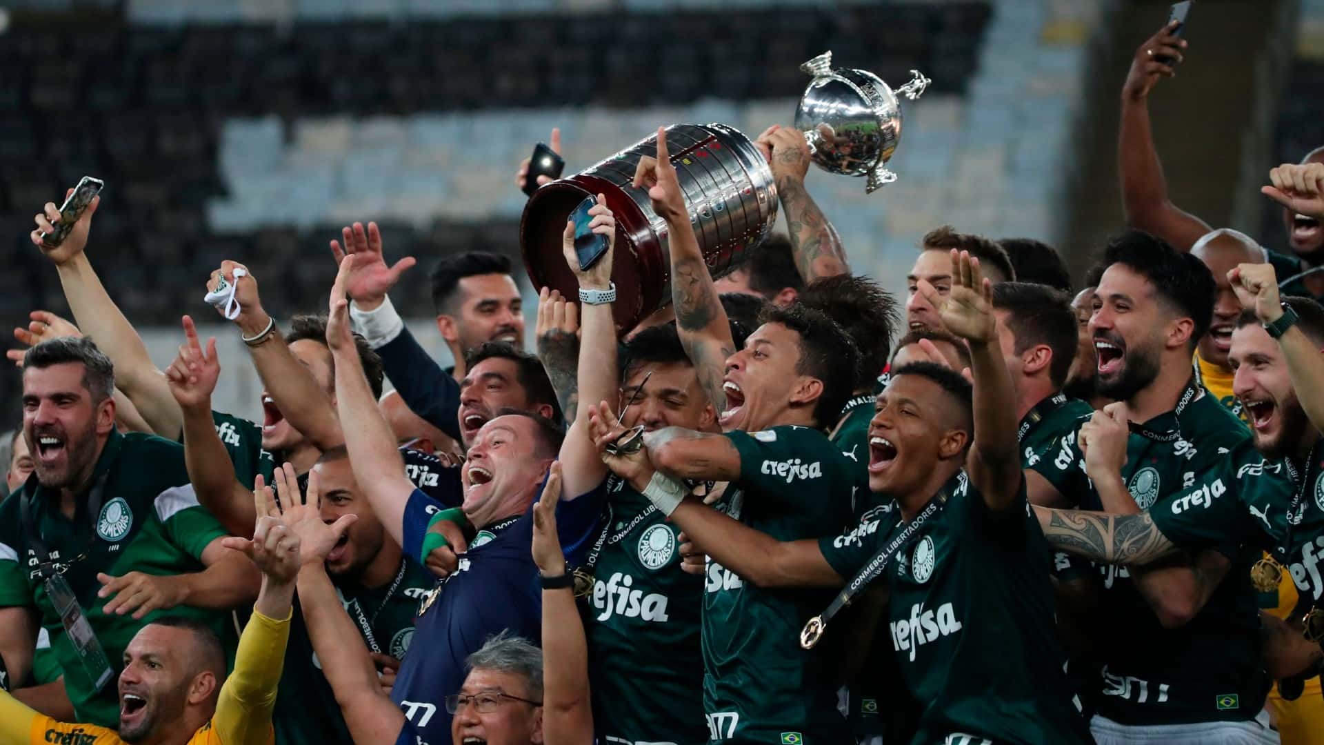 La Copa Libertadores está en plena actividad y mientras se espera que los clubes lleguen a las instancias finales ya se definió la sede de la final, será el Estadio Centenario de Montevideo ¿Cuándo se estará jugando el partido consagratorio? Enterate de toda la información acá.