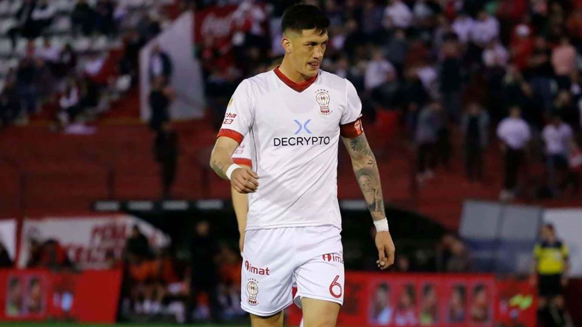 La dirigencia del club de Núñez tomo una llamativa determinación con respecto al zaguero central de Huracán.