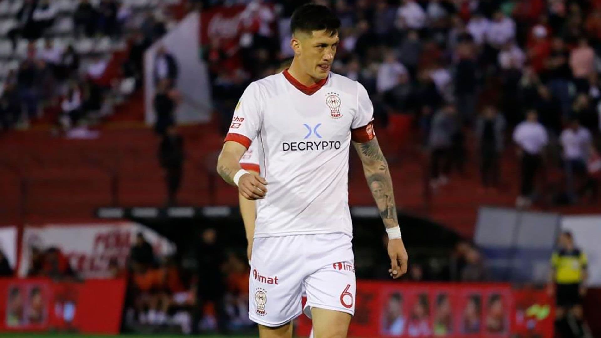 La dirigencia del club de Núñez tomo una llamativa determinación con respecto al zaguero central de Huracán.