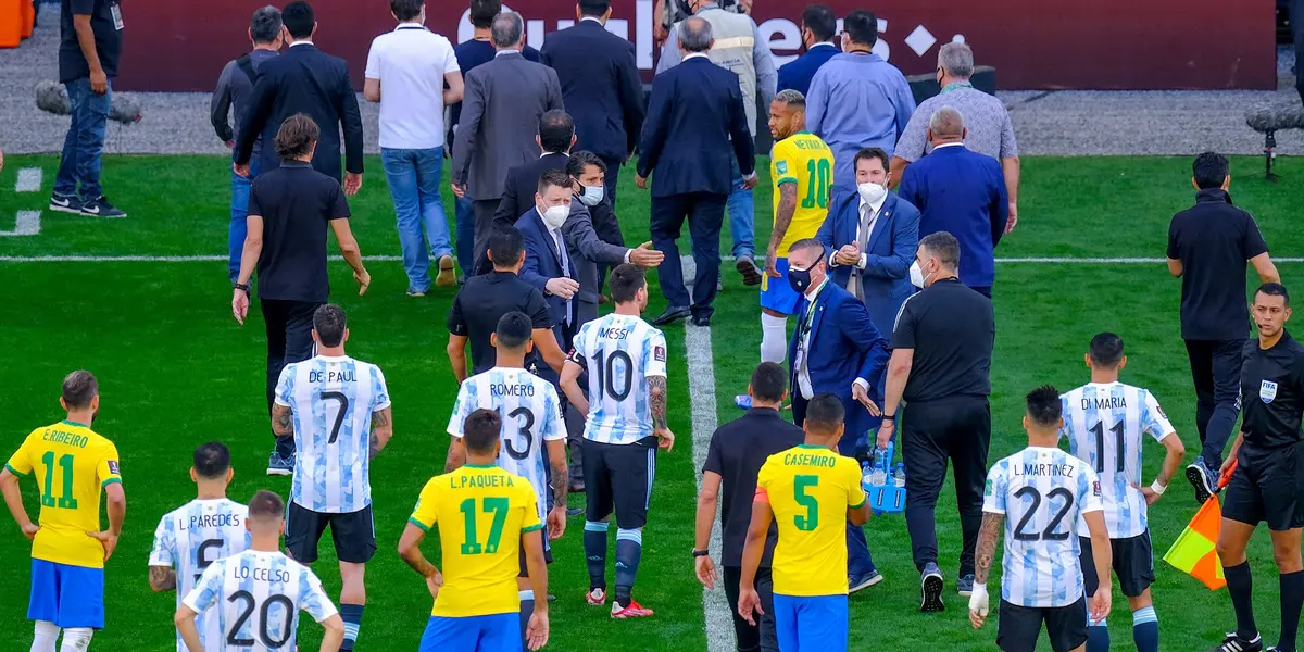 La entidad madre del fútbol internacional se manifestó luego de la suspensión del clásico sudamericano.