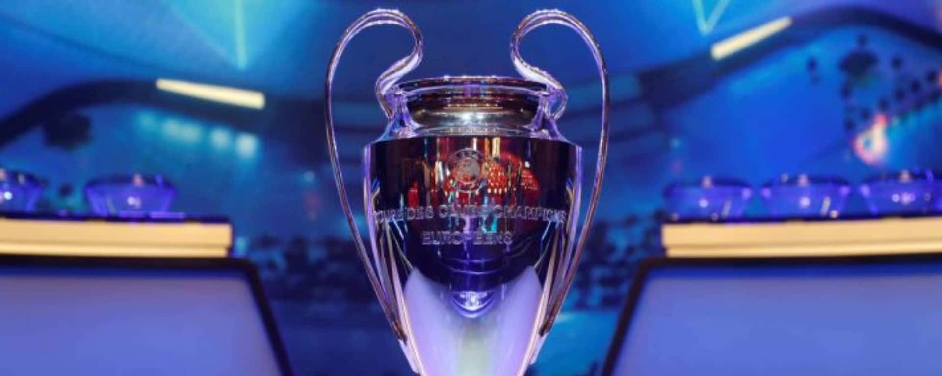 La guerra provocó que las autoridades del fútbol europeo consideraran el cambio de sede para la final de la Liga de Campoenes.