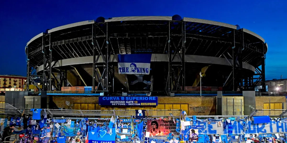 La hija de Diego criticó al club italiano porque no la dejan entrar al estadio que lleva el nombre de su padre.