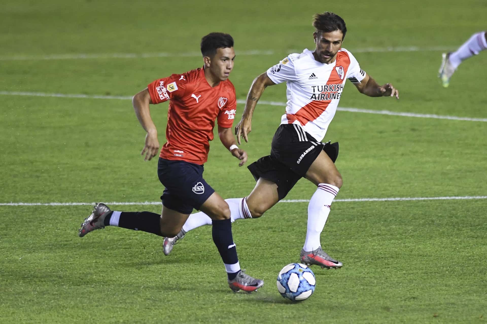 La joya del Rojo se refirió a su sueño de jugar en el Viejo Continente.