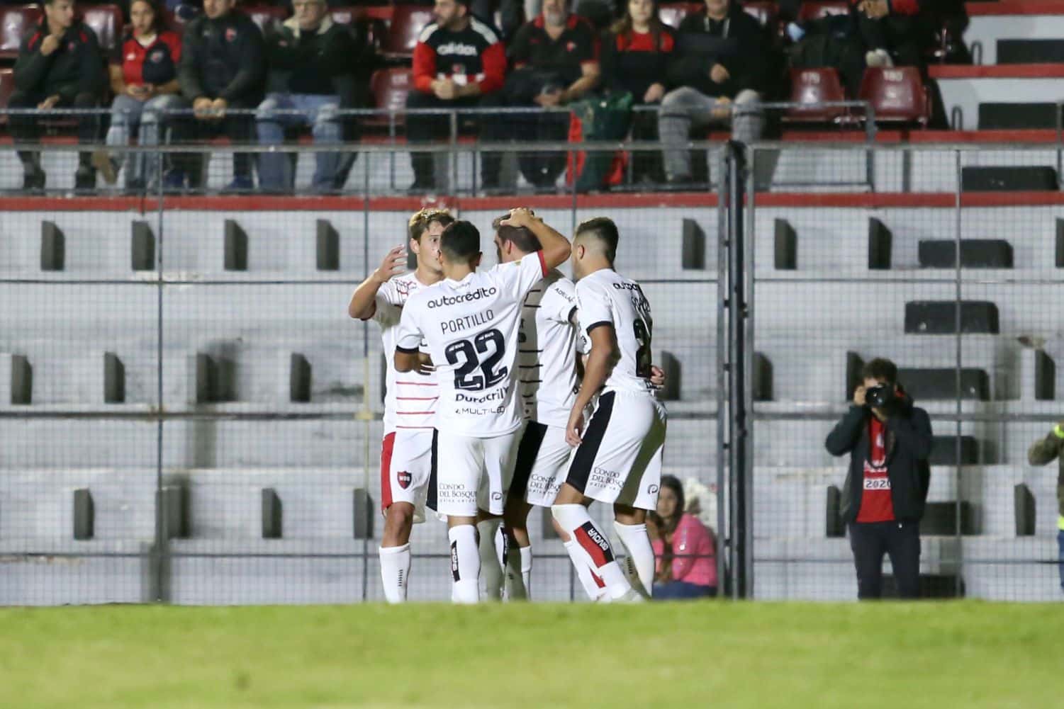 La Lepra se impuso por 3 a 1 ante Ituzaingó y accedió a los 16avos de final del torneo.