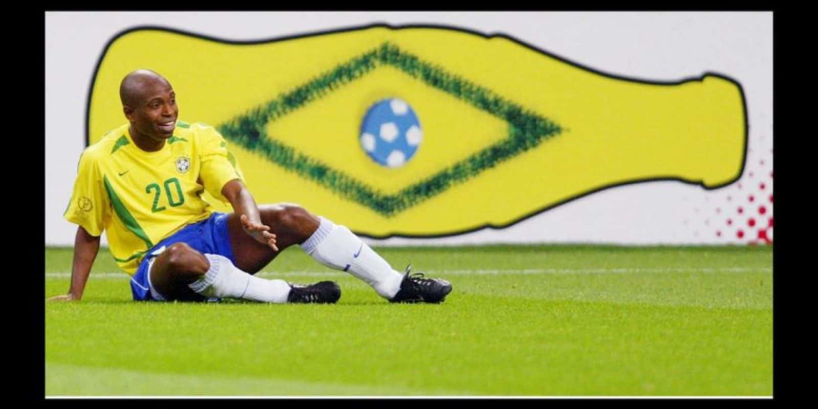 La llegada de Lionel Messi al PSG revolucionó al mundo del fútbol y varios ex jugadores opinaron acerca de esta transferencia, uno de ellos fue el ex campeón del mundo con Brasil, Edilson, que criticó a Ángel Di María y explicó que él podría haber estado en el equipo de estrellas del conjunto parisino ¿Cuándo se destacó el brasilero? Enterate de todas las novedades acá.