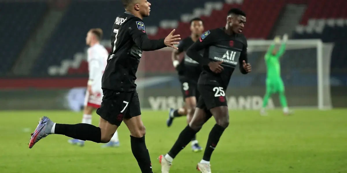 La noticia repercutió mucho en París ya que existe un rumor muy fuerte que dice que el francés ya tendría todo arreglado con el equipo Blanco justo en la previa del choque por Champions League.