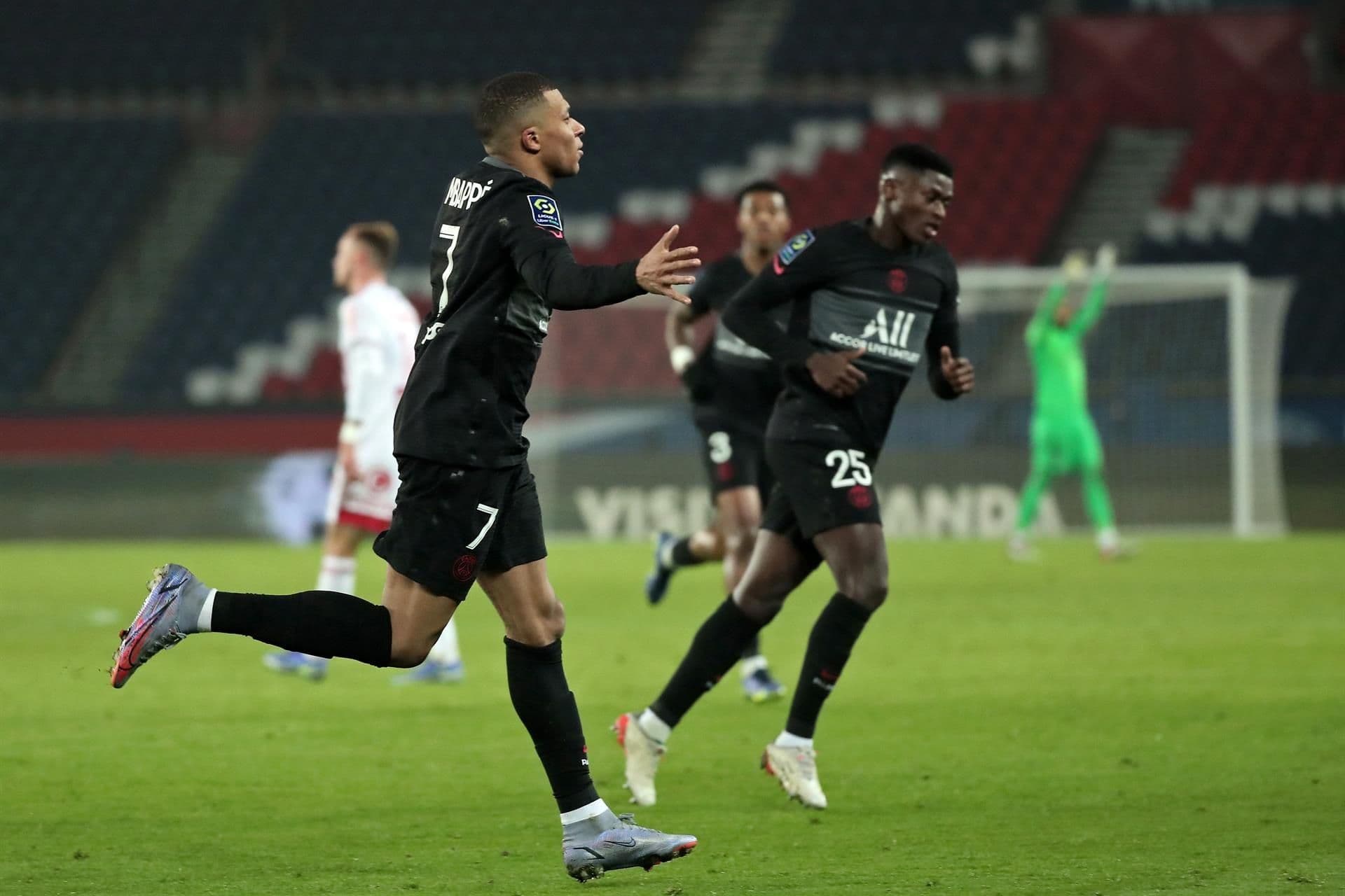 La noticia repercutió mucho en París ya que existe un rumor muy fuerte que dice que el francés ya tendría todo arreglado con el equipo Blanco justo en la previa del choque por Champions League.