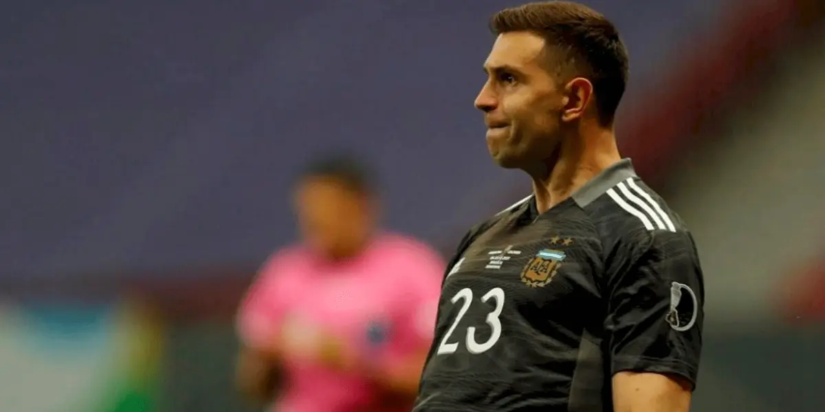 La pasó mal en la Copa América frente al portero y en Europa ya no lo soportan