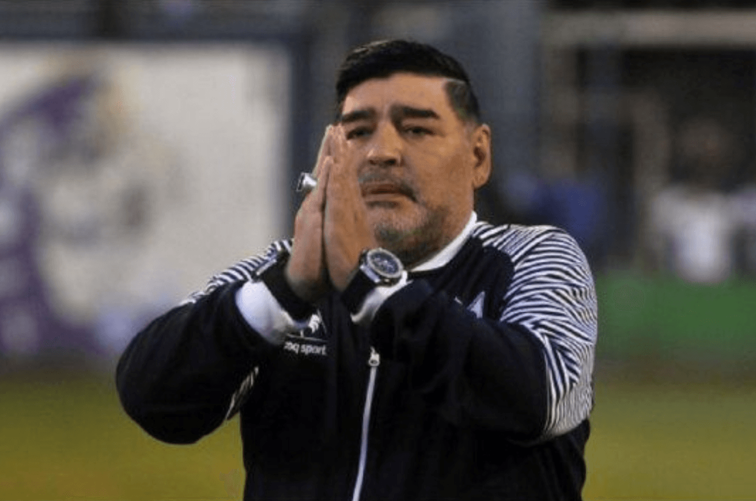 La pesadilla de Diego Armando Maradona parece no tener fin y ahora recibió otra muy mala noticia que puede afectar su salud.