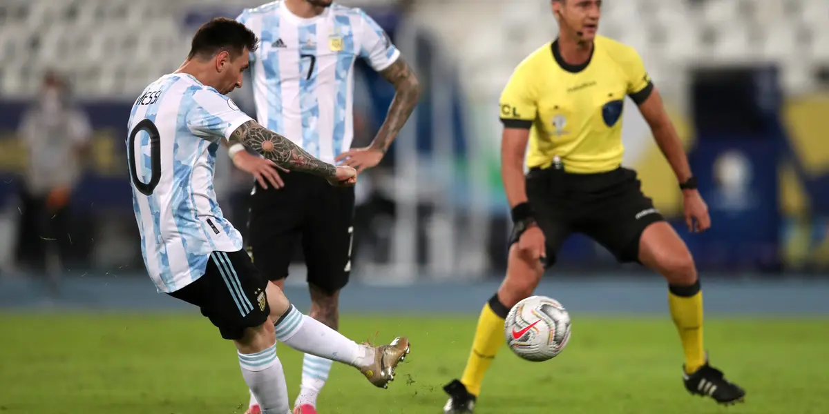 La Pulga estableció el 1-0 en el debut del conjunto nacional en el certamen.