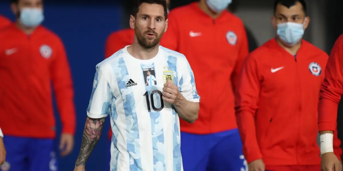 La Pulga también tuvo gestos amistosos con Gary Medel, luego de la fuerte confrontación en la última Copa América disputada en Brasil.