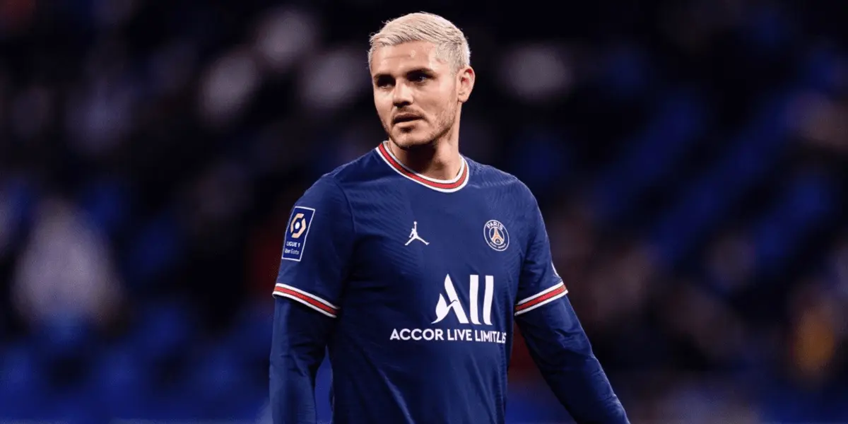 La representante y pareja del delantero trabaja en el nuevo equipo del exjugador del Inter de Milán