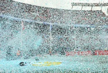 La Selección Argentina tendrá público nuevamente después de más de dos años. En el enfrentamiento ante Bolivia del próximo nueve de setiembre habrá aproximadamente 20 mil hinchas argentinos alentando a la Albiceleste ¿Contra quienes disputa la triple fecha? Toda la información acá.