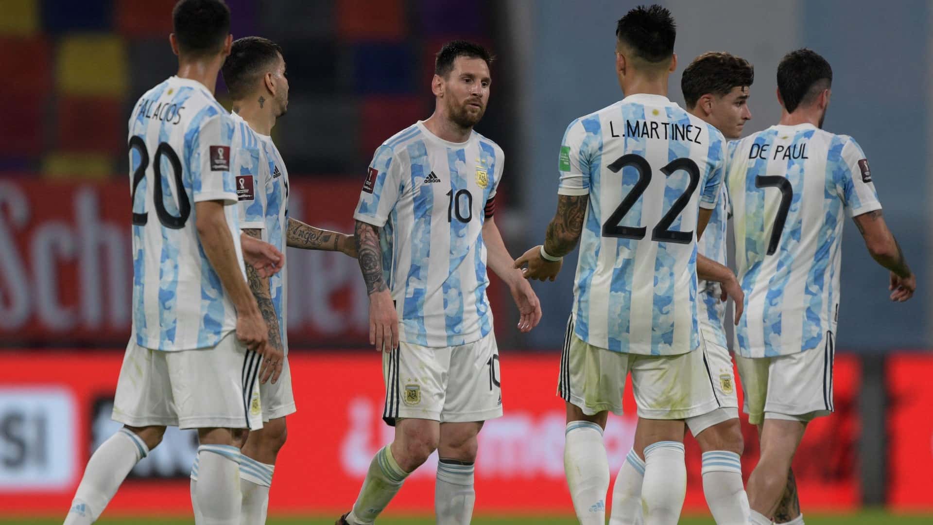 La Selección Argentina vuelve a jugar en las eliminatorias rumbo a Qatar 2022 después de haber sido campeón de América derrotando a Brasil en la final. Ahora enfrentará a Venezuela, Brasil y Bolivia ¿Cuándo y dónde son los partidos? Enterate de toda la información acá.