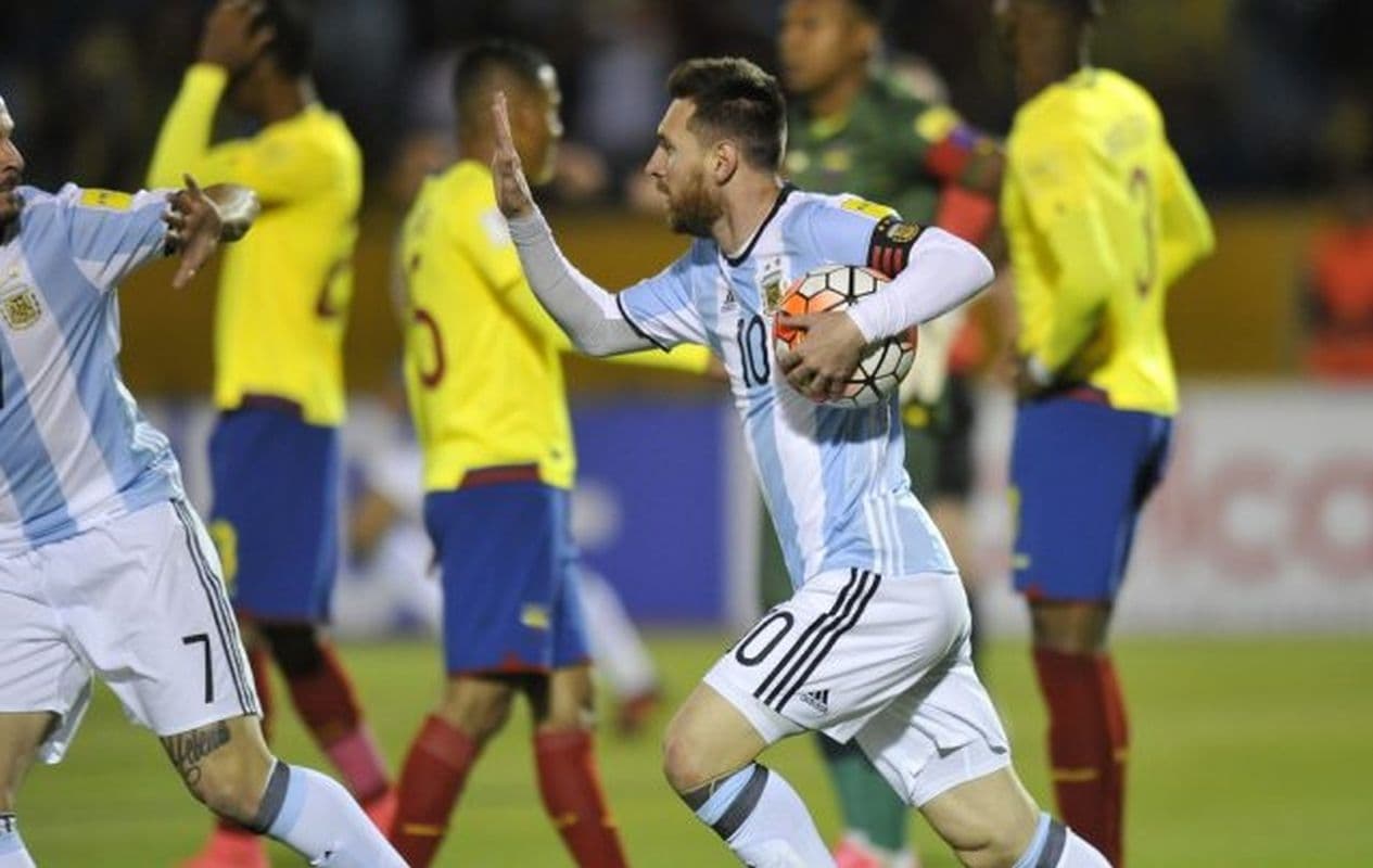 La Selección de Fútbol de Argentina tiene varios puntos en ventaja para llevarse el partido contra la Selección de Fútbol de Ecuador.
