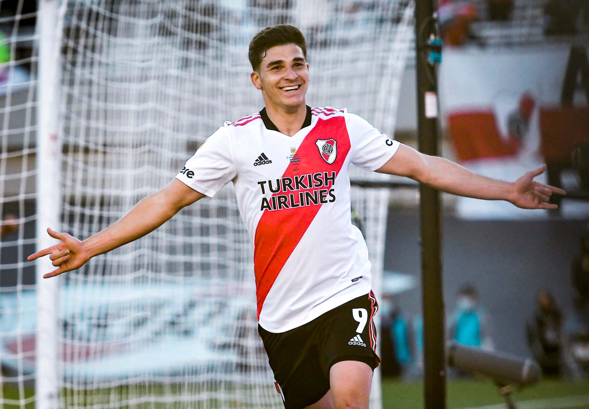La T cayó en La Plata y le dejó el título servido al Millo. Además, los de Gallardo, se clasificaron a la fase de grupos de la Copa Libertadores 2022.