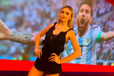 La trabajadora de ESPN sorprendió a todos con una sensual foto ene l estadio de River que luego subió a sus redes sociales.