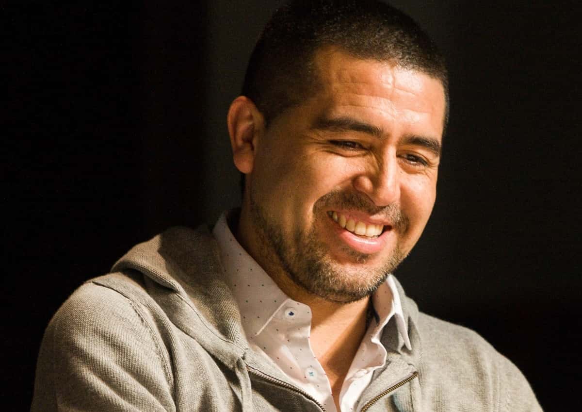 Las redes explotaron tras el video que utilizó Riquelme para comunicarse con los hinchas.