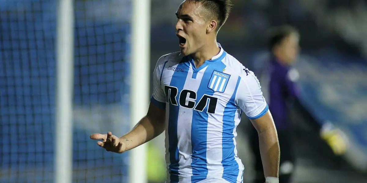 Lautaro Martínez se destacó en el fútbol argentino a temprana edad cuando vistió la camiseta de Racing Club y mostró su capacidad goleadora, lo que lo llevó a ser vendido a Europa ¿Cuántos fueron los goles que hizo con la Academia? Enterate acá de todas las estadísticas.
