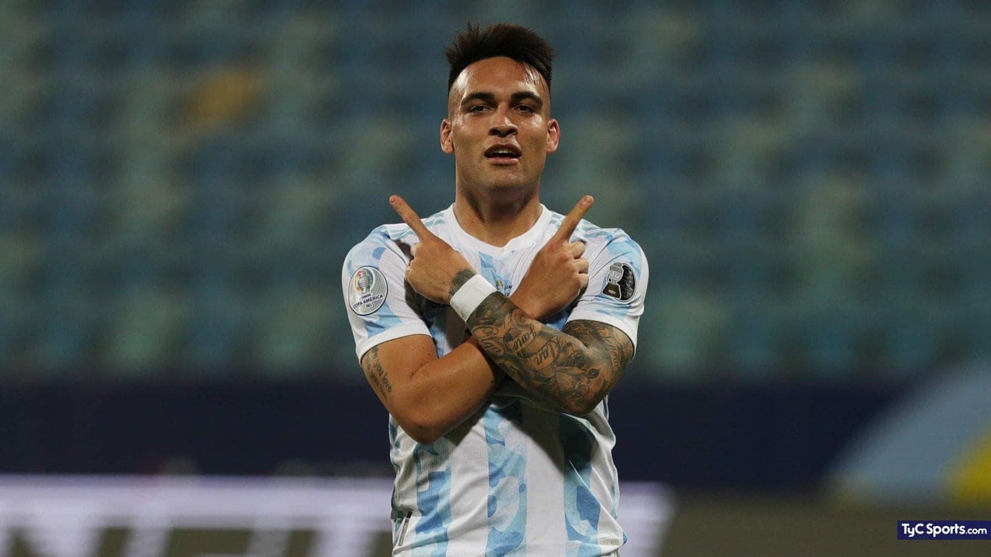 Lautaro Martínez se encontraba en plena pretemporada con el Inter de Milán preparándose para lo que será una nueva temporada, cuando sufrió una molestia en el psoas que lo marginó para la última parte de los entrenamientos previo al inicio del campeonato, en la Selección temen a que no llegue a la triple fecha de las eliminatorias ¿Qué piensa Lionel Scaloni sobre esto? Enterate de todas las novedades acá.