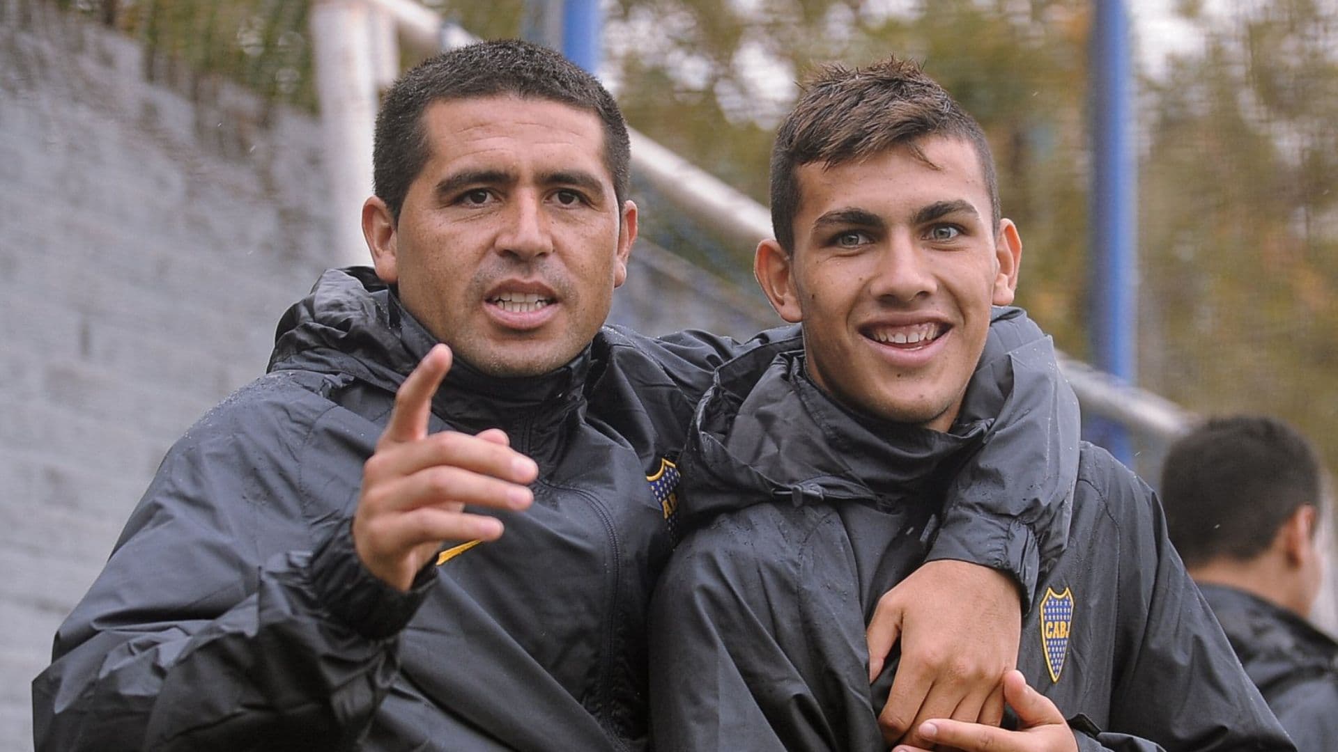 Leandro Paredes y Juan Román Riquelme cuando compartieron equipo en Boca.
