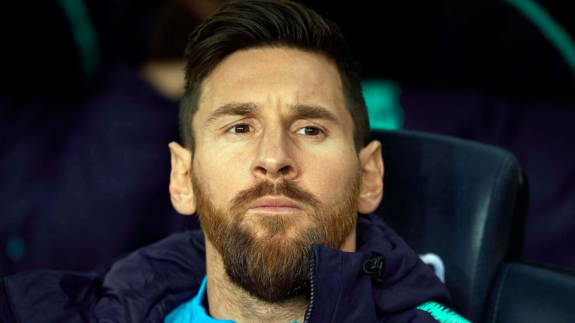 Leo dio negativo en el PCR que le realizaron y partió rumbo a París junto con su familia.