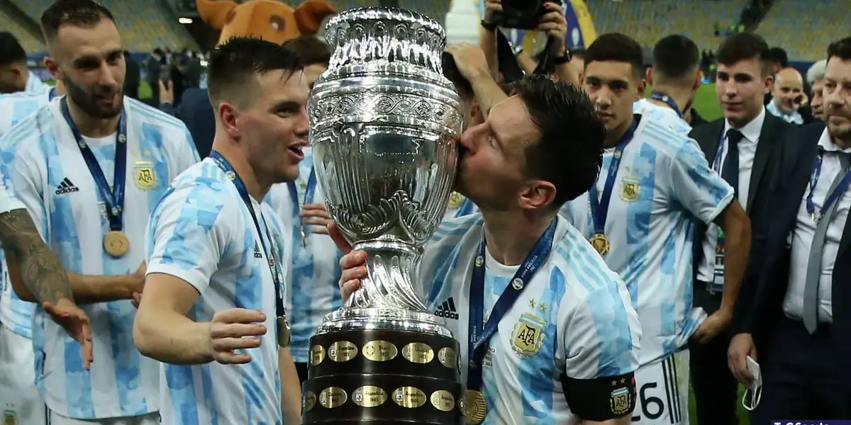 Leo dio su arenga en la previa de la final ene l Maracaná ante Brasil.