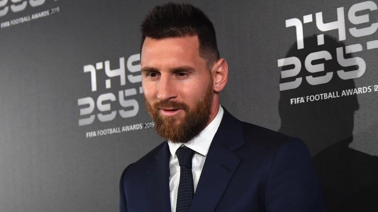 Leo está entre los candidatos para hacerse con el premio que entrega la FIFA al mejor futbolista del pasado año.