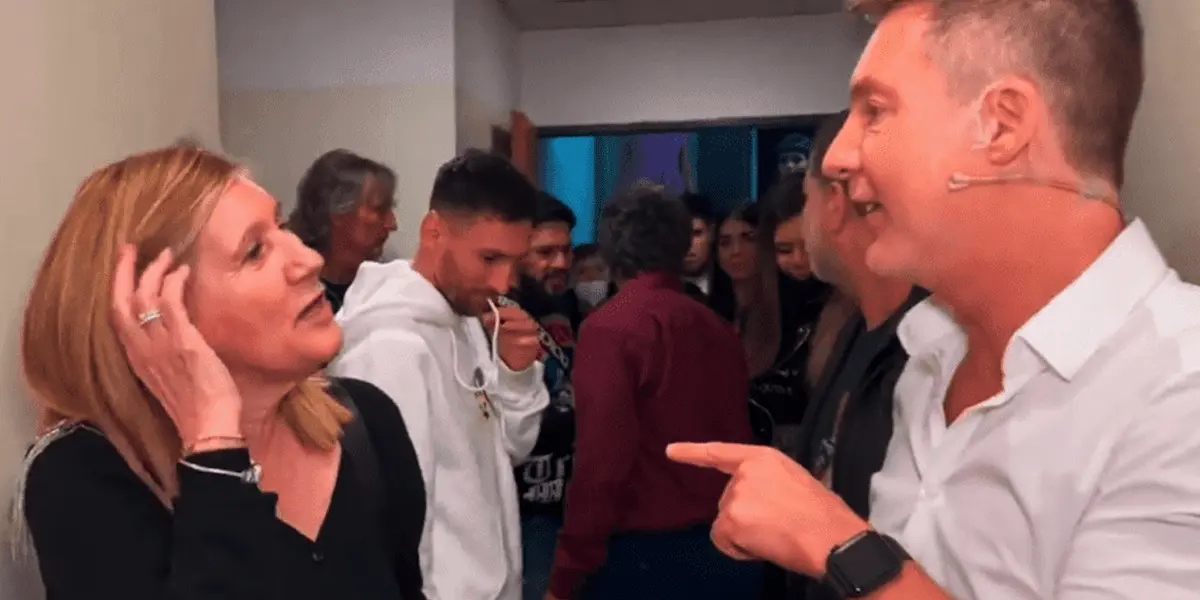 Leo fue a ver con su mamá la obra de teatro de Adrián Suar y en un momento parece que se aburrió. ¿Qué hizo el mejor del mundo?