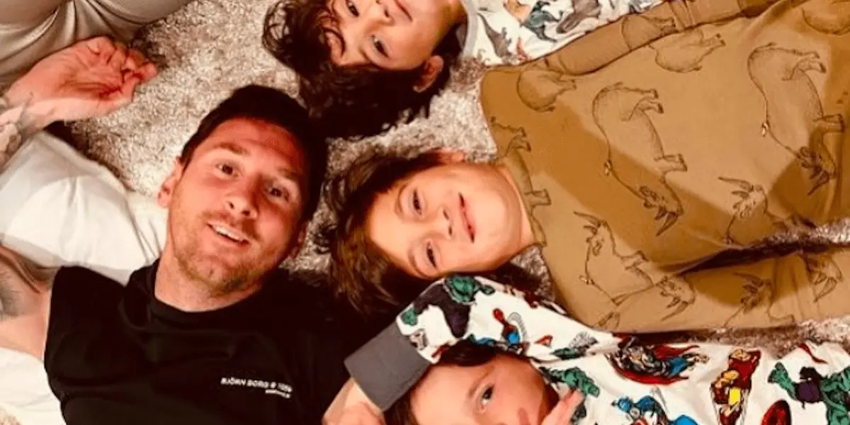 Leo realizó una publicación en Instagram en la que se ve junto a sus tres hijos, Thiago, Mateo y Ciro.