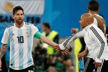 Lionel Messi abandonó el Barcelona después de más de 20 años en la institución y está muy cerca de llegar al PSG donde se enfrentará a Jorge Sampaoli que dirige en Olympique de Marsella, el DT se mostró muy contento por la llegada del atacante argentino ¿Qué fue lo que dijo? Enterate de todas las novedades acá.