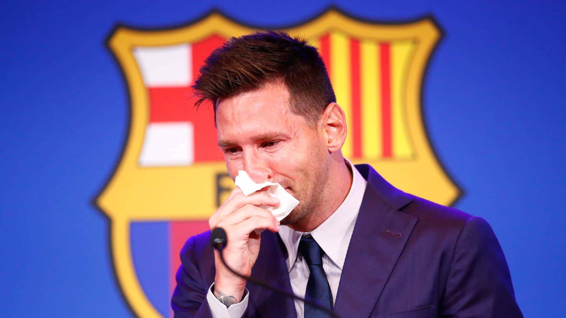 Lionel Messi definitivamente cerró su etapa en el Barcelona el pasado domingo ocho de agosto en una emotiva conferencia de prensa donde no pudo evitar las lágrimas y se emocionó frente a sus ex compañeros y a su familia ¿Cuáles fueron las frases más llamativas? Enterate de toda la información acá.