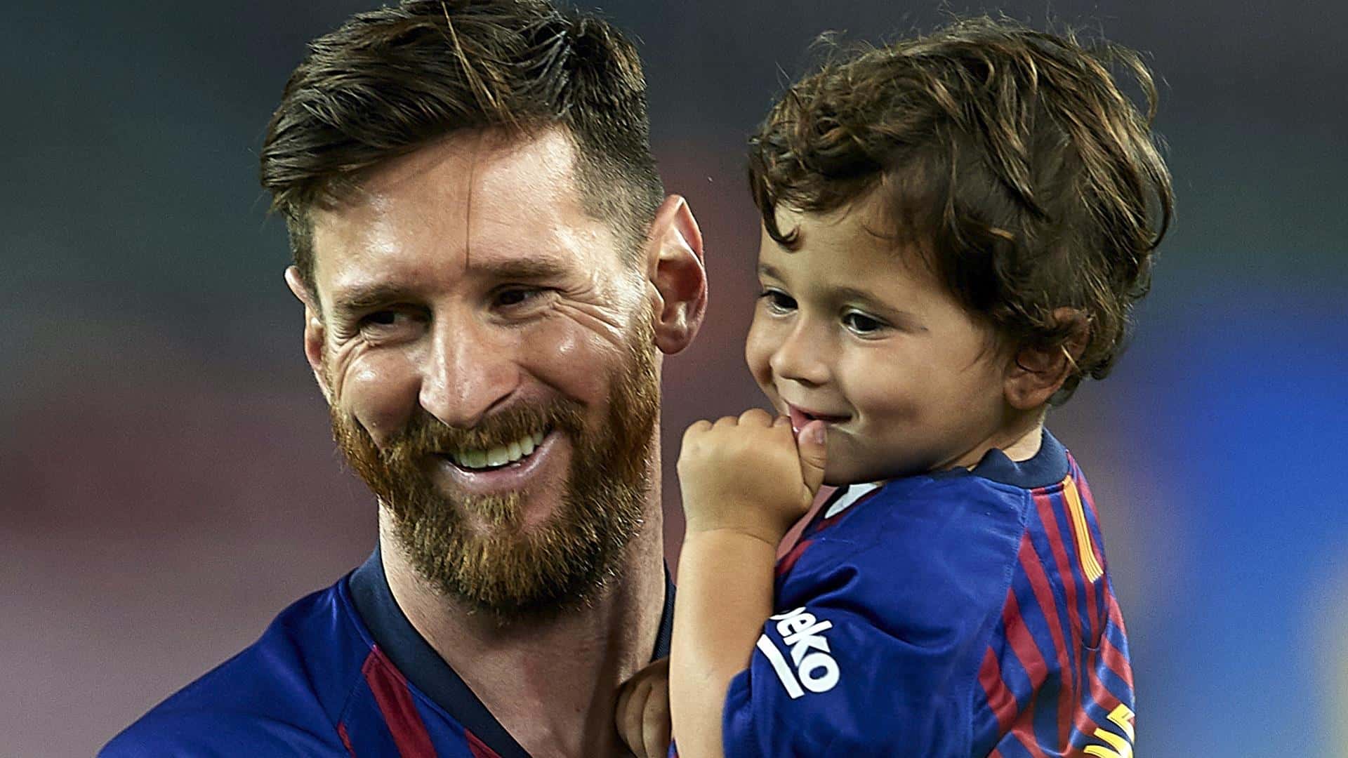 Lionel Messi disfruta sus vacaciones junto a su familia y en uno de los videos subidos por el propio futbolista se vio a su hijo Mateo Messi con mucha habilidad para tratar la pelota. ¿Llegará a ser como el padre? Mira el video y toda la información acá.