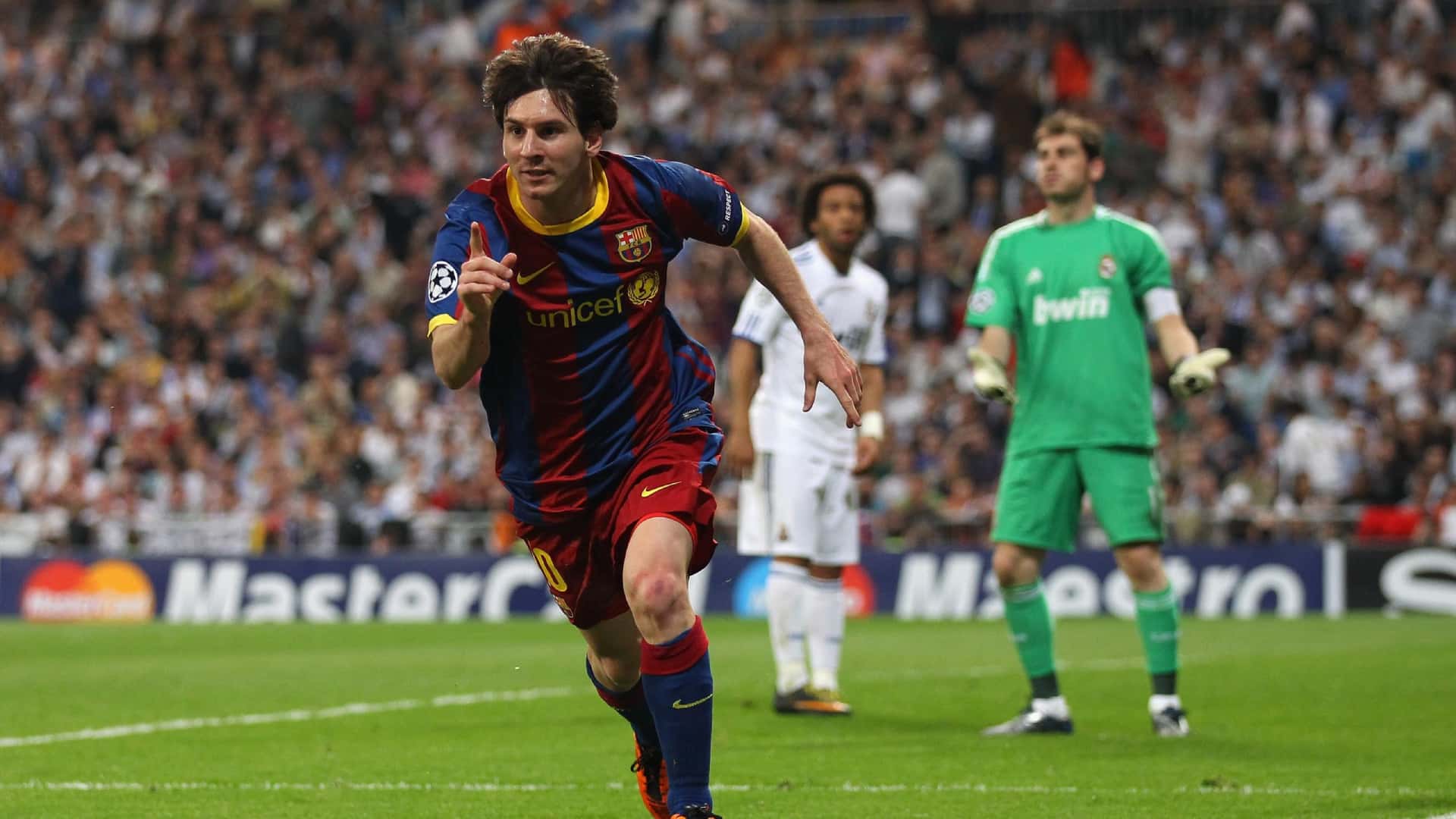 Lionel Messi festejando un gol contra Real Madrid