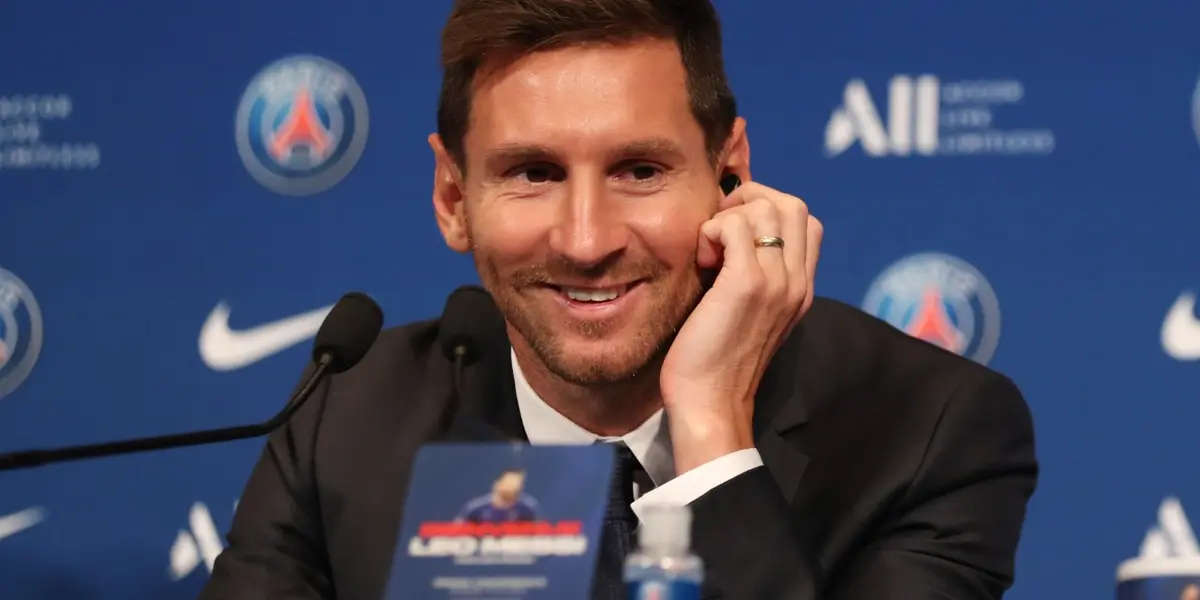 Lionel Messi fue presentado como refuerzo estrella del Paris Saint-Germain y los hinchas esperan ansiosos por ver su debut dentro de las canchas. De todos modos, su estreno se hará esperar ya que Mauricio Pochettino decidió no convocarlo ante el Brest ¿Cuándo debutaría? Toda la información acá.