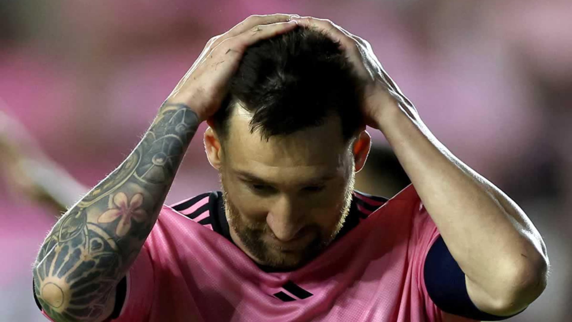 Lionel Messi salió lesionado contra Nashville