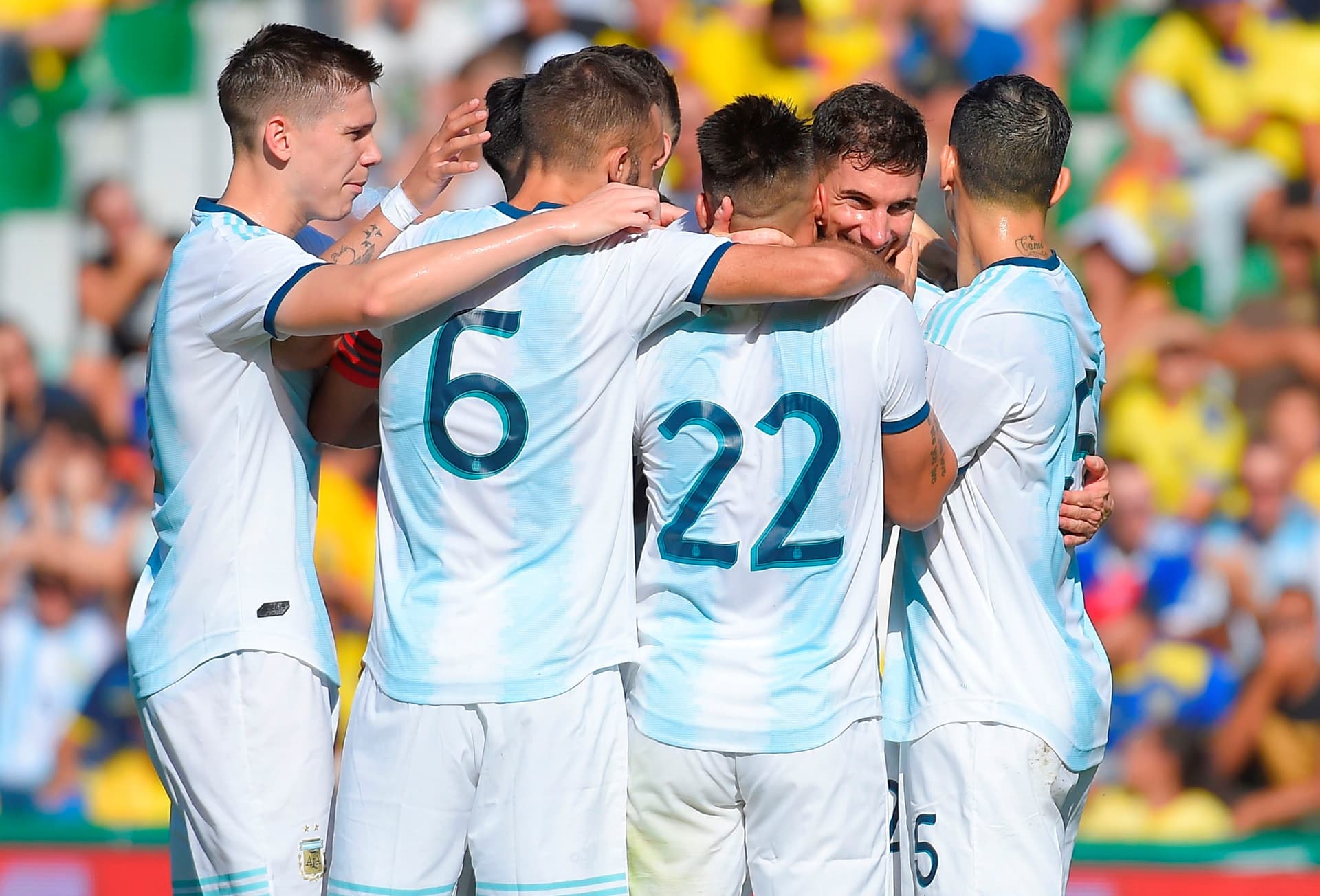 Lionel Scaloni definió los 28 futbolistas que participarán del certamen, con una modificación respecto a la lista que publicó Conmebol.