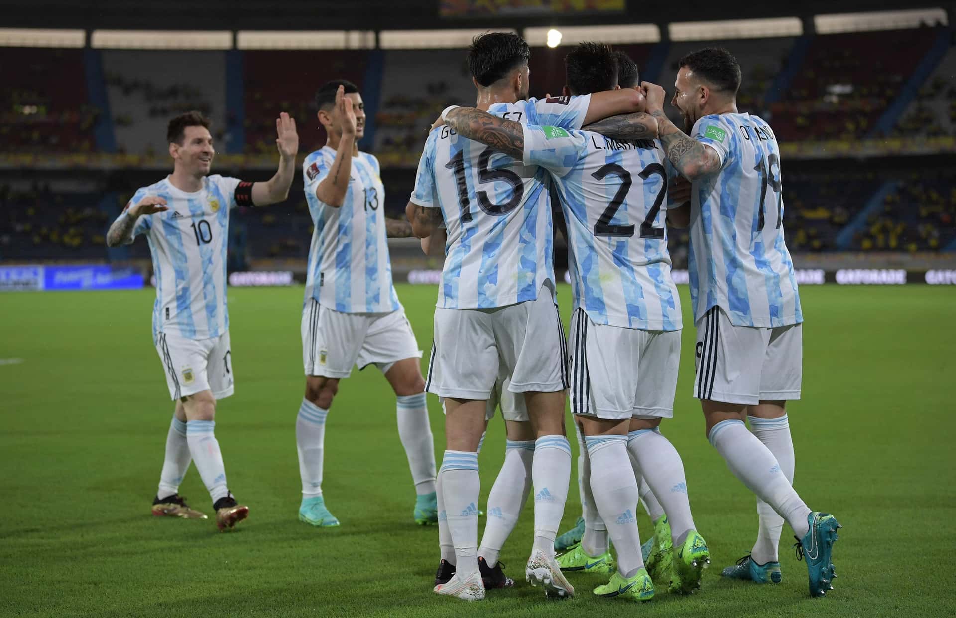 Lionel Scaloni perderá dos titulares para el próximo partido de Eliminatorias Sudamericanas.