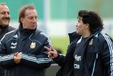 Los campeones del 86 se reunirán con el Doctor para darle la noticia.