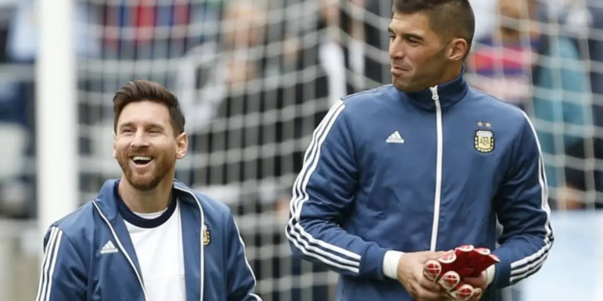 Los clubes argentinos tienen claro que económicamente ninguno alcanza las pretensiones de Lionel Messi. Sin embargo, el miembro de un club ya se comunicó con el argentino.