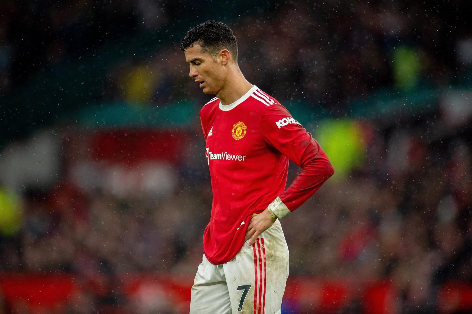Los Diablos Rojos no pudieron con Southampton y el portugués atraviesa uno de los peores momentos futbolísticos de su carrera.