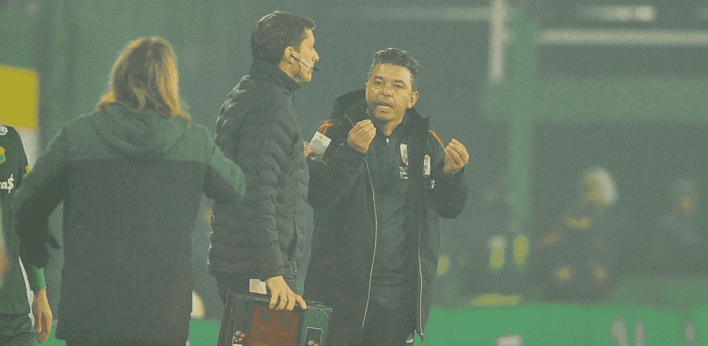 Los dos técnicos tuvieron un fuerte cruce en el partido en Varela que terminó sin goles entre Defensa y River.