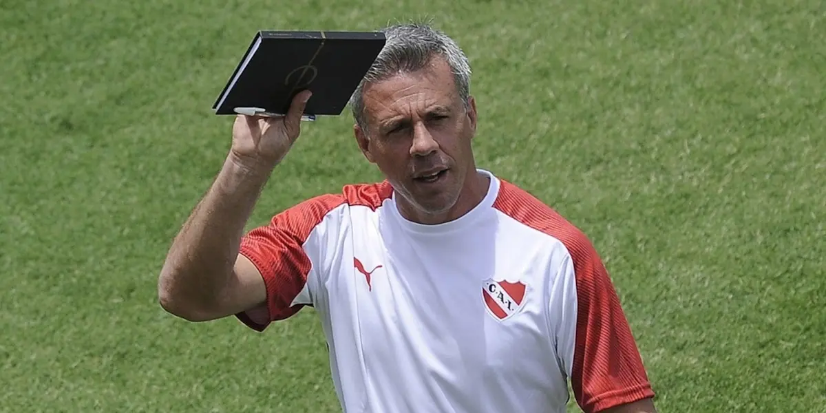Lucas Pusineri, director técnico de Independiente tendría ofertas de esta liga luego de los malos resultados obtenidos con el equipo de Avellaneda.
 