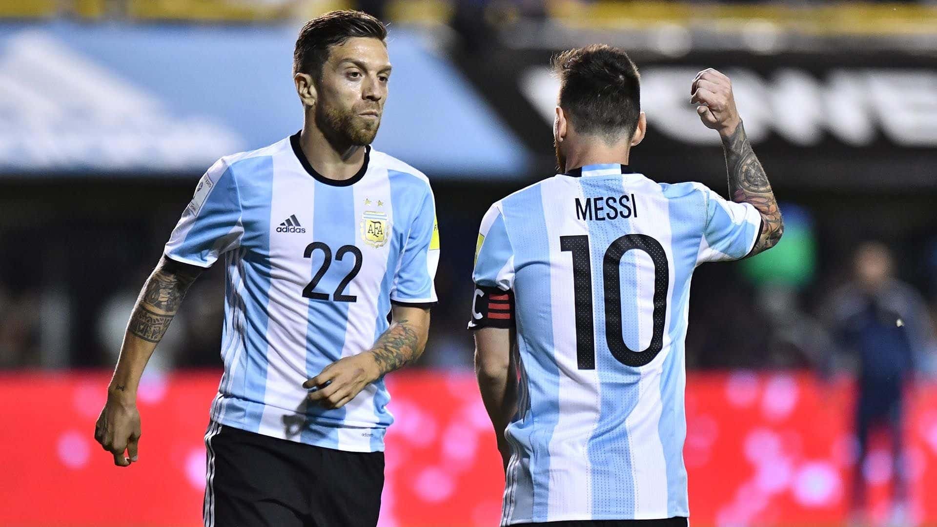 Luego de ganar la Copa América con la Selección Argentina varios futbolistas hablaron de los detalles en el vestuario en la previa de la final y después de aquel recordado partido ante Brasil, uno de ellos fue Alejandro "Papu" Gómez, que contó en una entrevista lo emocionante que fue la arenga de Lionel Messi previo al gran enfrentamiento ¿Cómo se sintió el ex Arsenal de Sarandí? Enterate de toda la información acá.