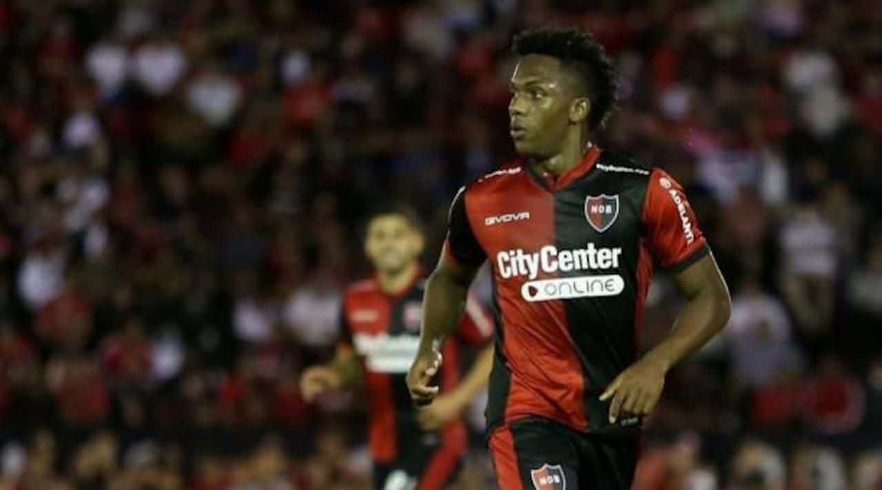 Luego de la dura derrota ante San Lorenzo, la Lepra se prepara para el partido ante Ituzaingó. El ecuatoriano y Juan Fernando Garro llegarían en condiciones.
